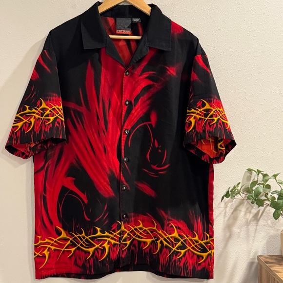 C-Two Men’s XL Black Red Tribal Flame Fire Print Button Down Shirt Y2K Bowling - Picture 1 of 6